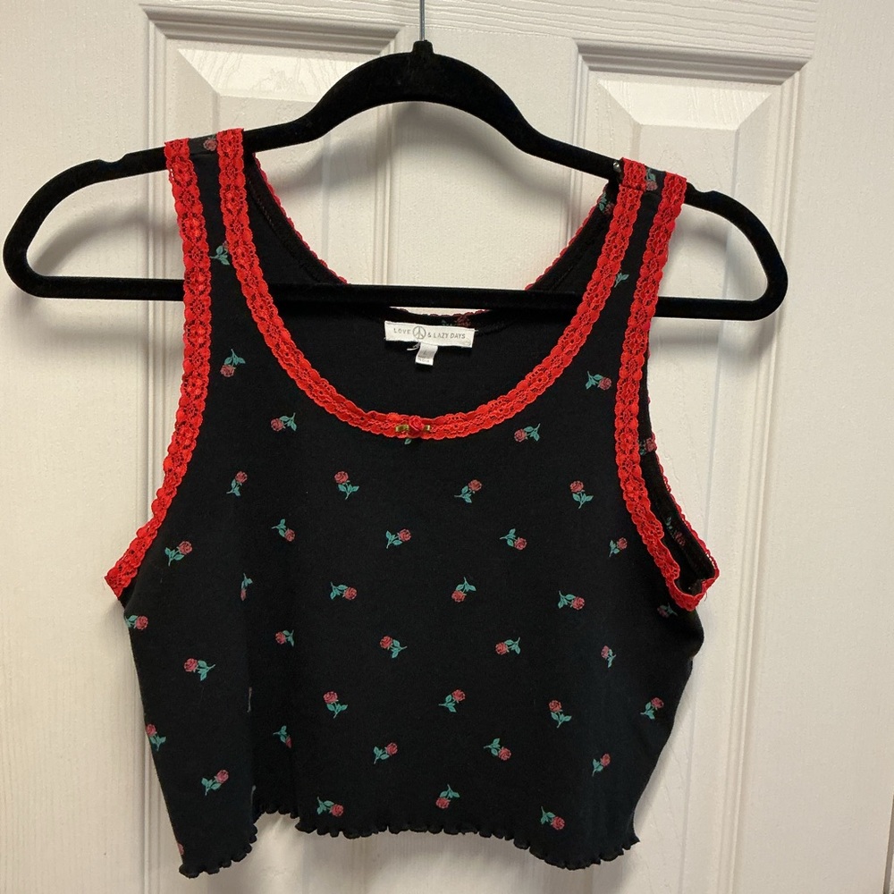 Love & Lazy Days SZ L Red Lace Trim Black With Roses Crop PJ Top Rose Detail